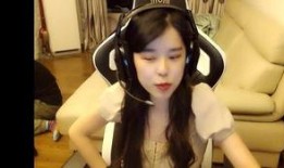 沫子女朋友爆料视频,揭秘网红女友的甜蜜瞬间